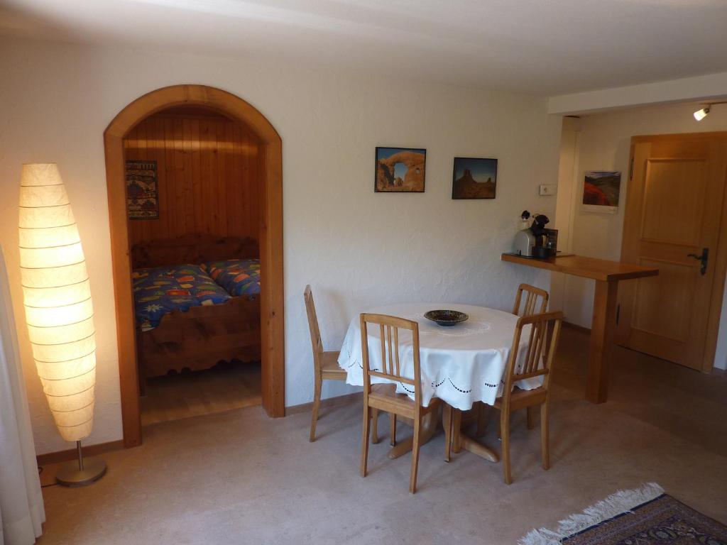 Chalet Aebnetbode room 6